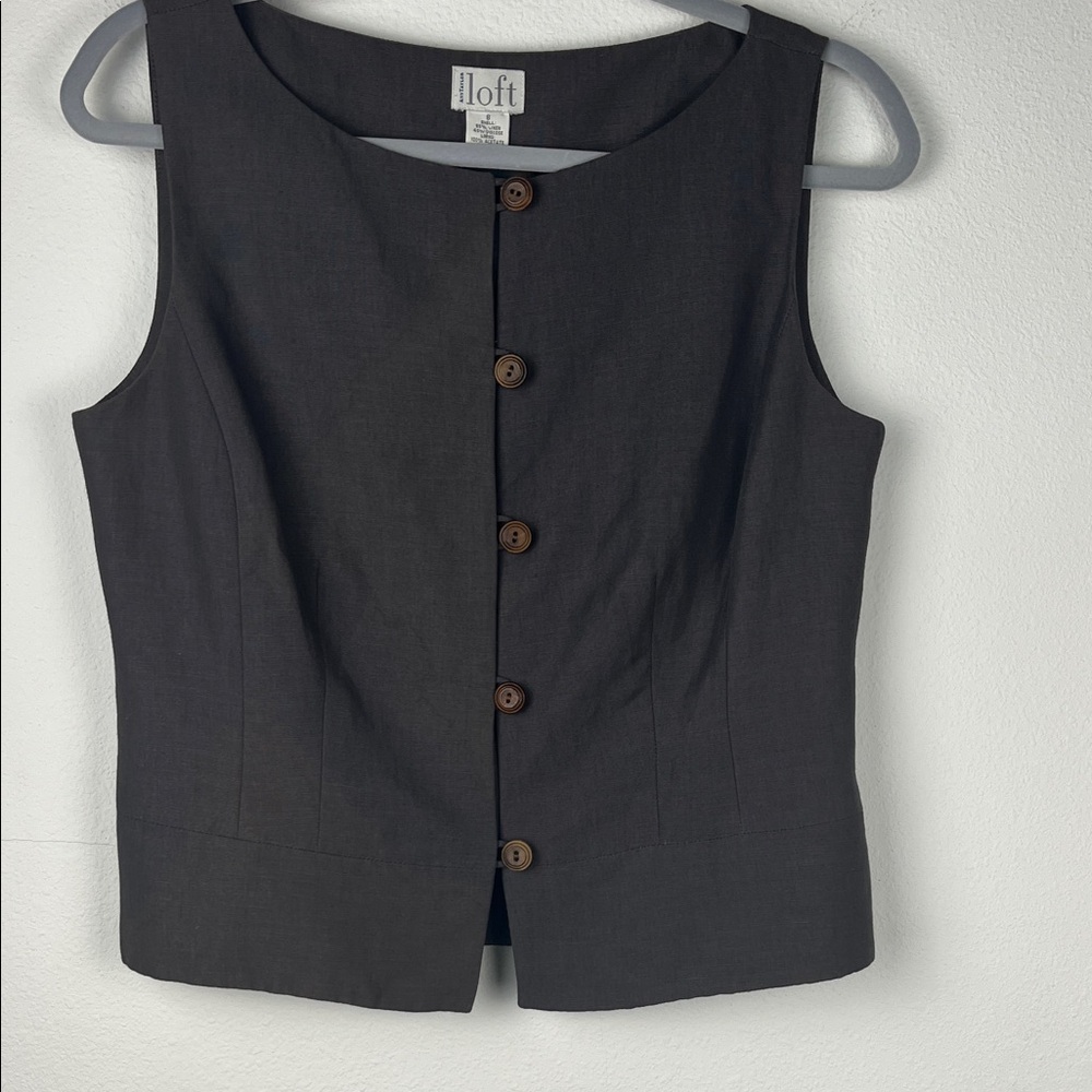 LOFT Charcoal Sleeveless Button-Up Blouse